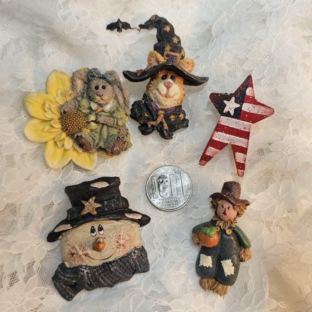 Holiday Lapel Pins • Vintage • Set of 5 • Brooch • Boyds Bears • Christmas